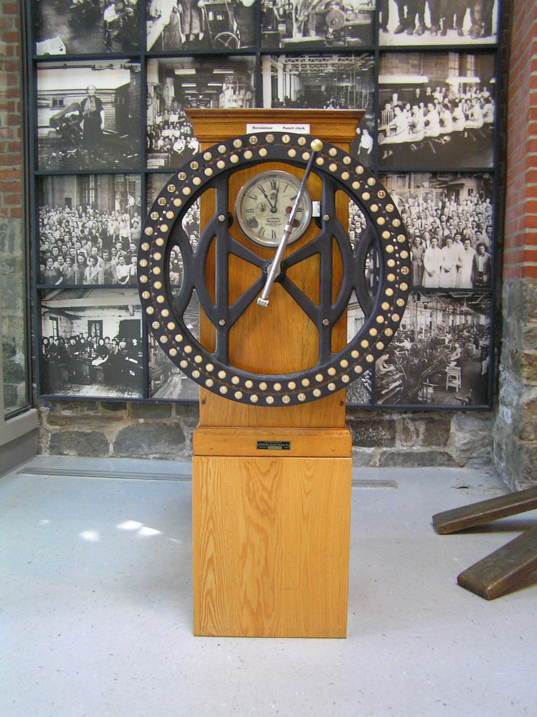 punch time clock