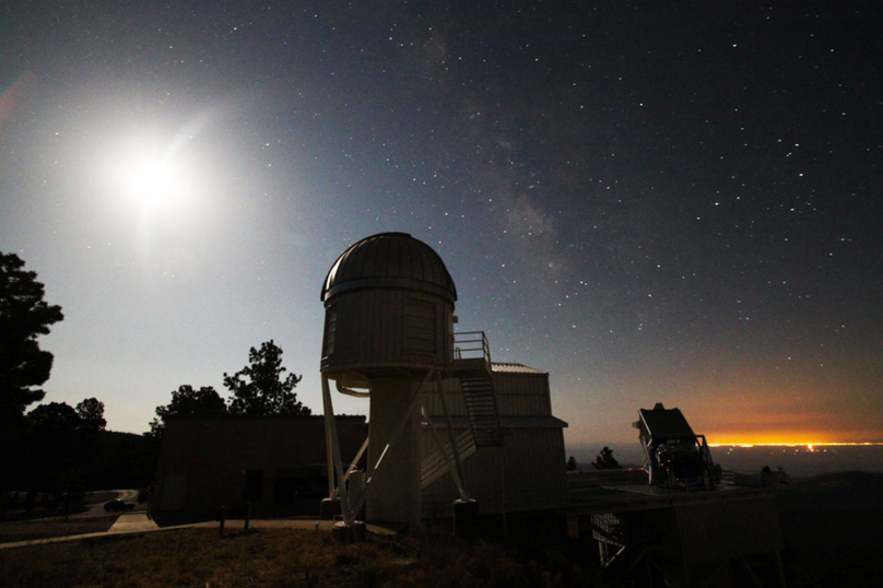 photo of apogee telescope