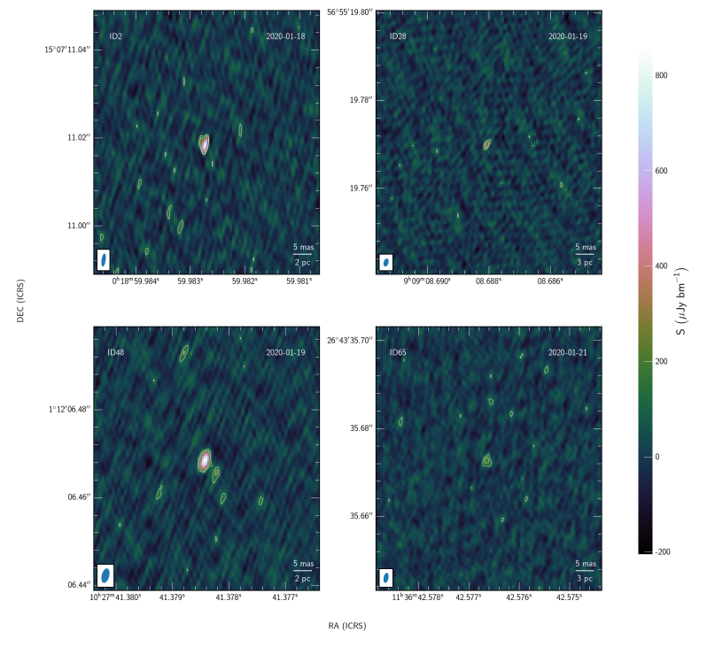 Cuatro imágenes que muestran la emisión de radio de cuatro fuentes detectadas con el VLBA.  Los cuatro aparecen como pequeños óvalos, distintos de cualquier otra emisión.