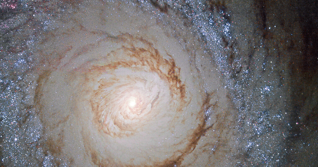 Hubble image of the spiral galaxy Messier 94